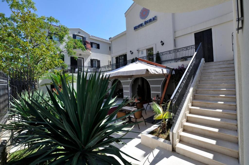 Vila Duric - Ex Hotel Duric Petrovac Ngoại thất bức ảnh