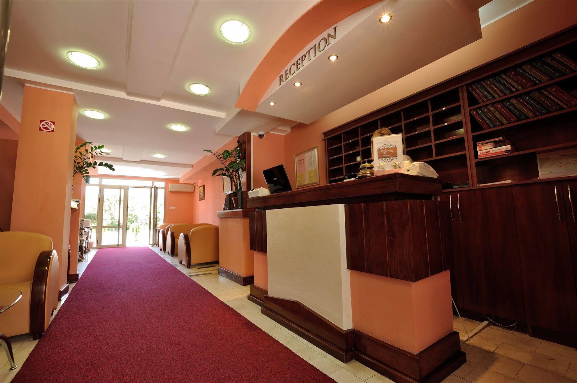 Vila Duric - Ex Hotel Duric Petrovac Ngoại thất bức ảnh